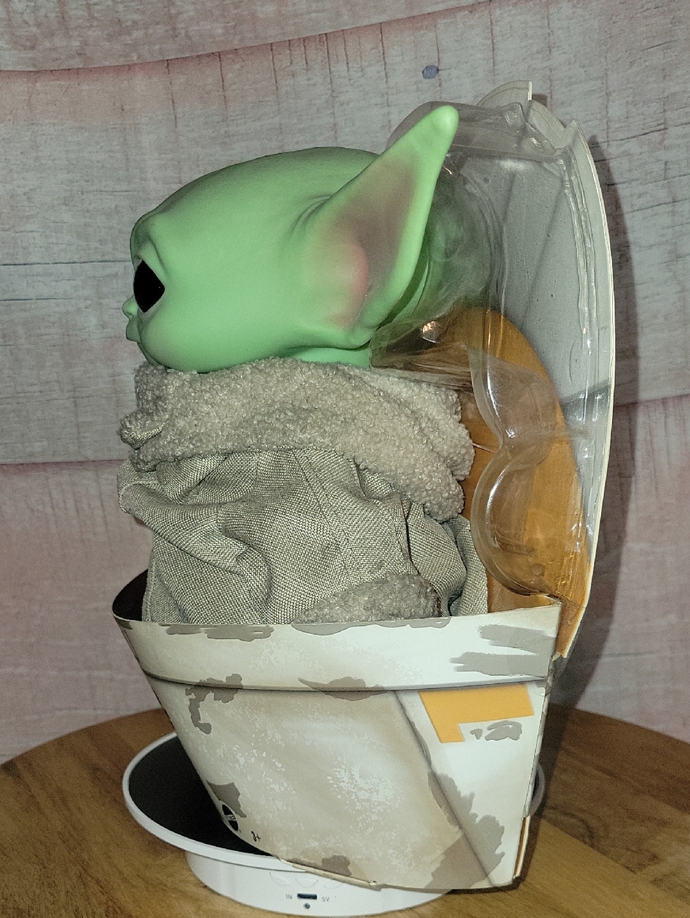 Star Wars Grogu Doll - Picture 5 of 8